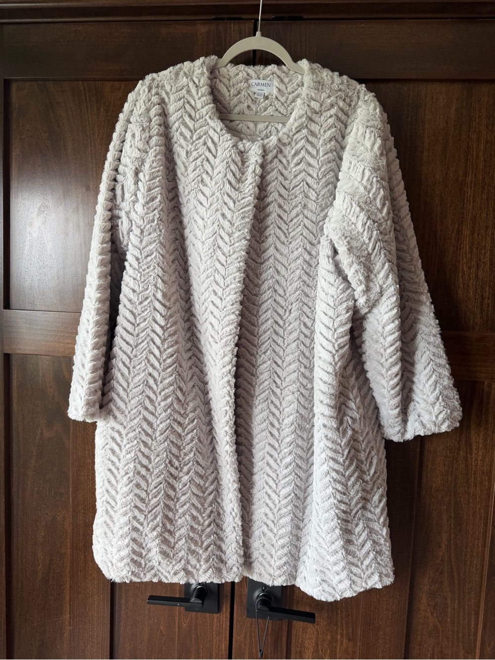 Carmen Marc Valvo Plush Chevron Open-Front Coat in Light Taupe